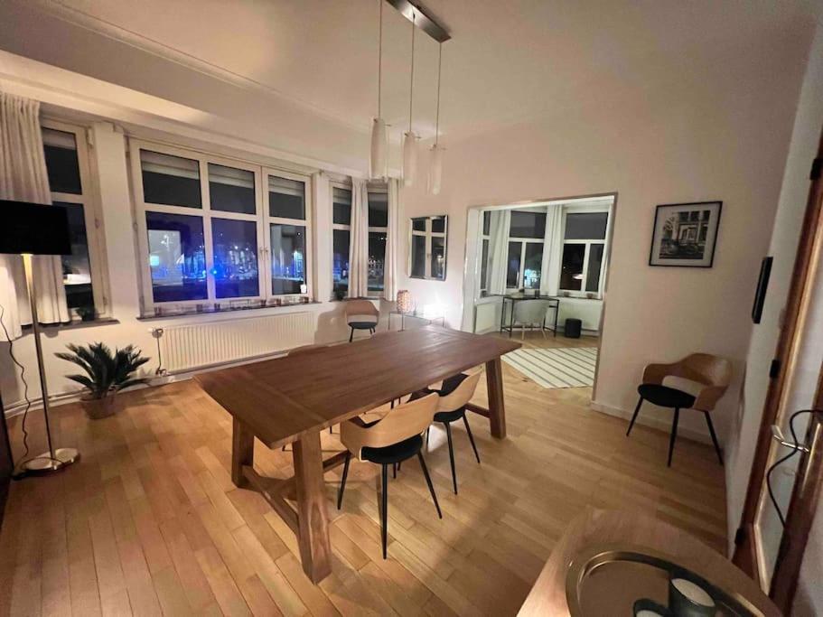 Bellevue - Grand Appartement Pour 5 Sur Les Quais De La Meuse Liege Ngoại thất bức ảnh