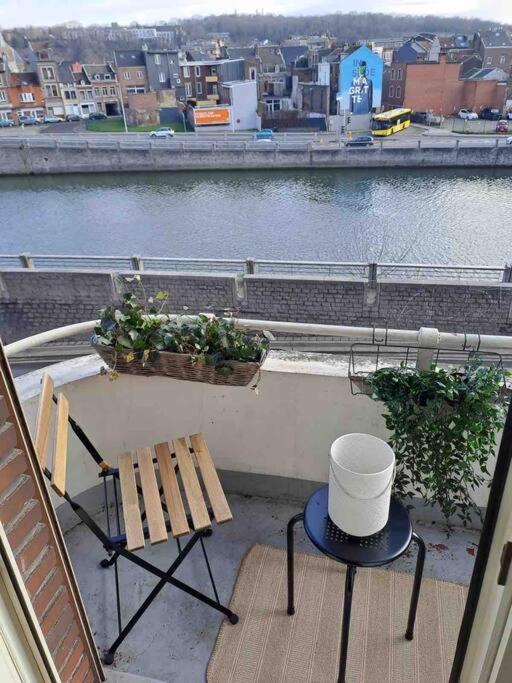 Bellevue - Grand Appartement Pour 5 Sur Les Quais De La Meuse Liege Ngoại thất bức ảnh