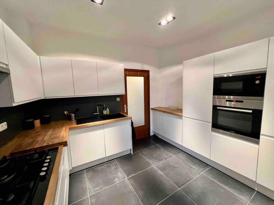 Bellevue - Grand Appartement Pour 5 Sur Les Quais De La Meuse Liege Ngoại thất bức ảnh