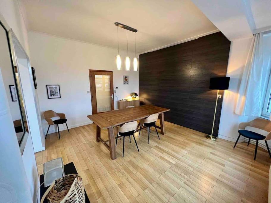 Bellevue - Grand Appartement Pour 5 Sur Les Quais De La Meuse Liege Ngoại thất bức ảnh